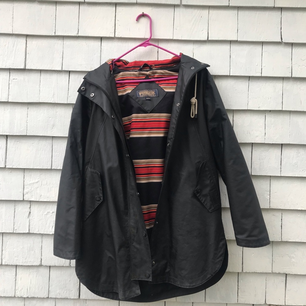 Pendleton Women’s Rain Jacket, Black With Striped… - image 2